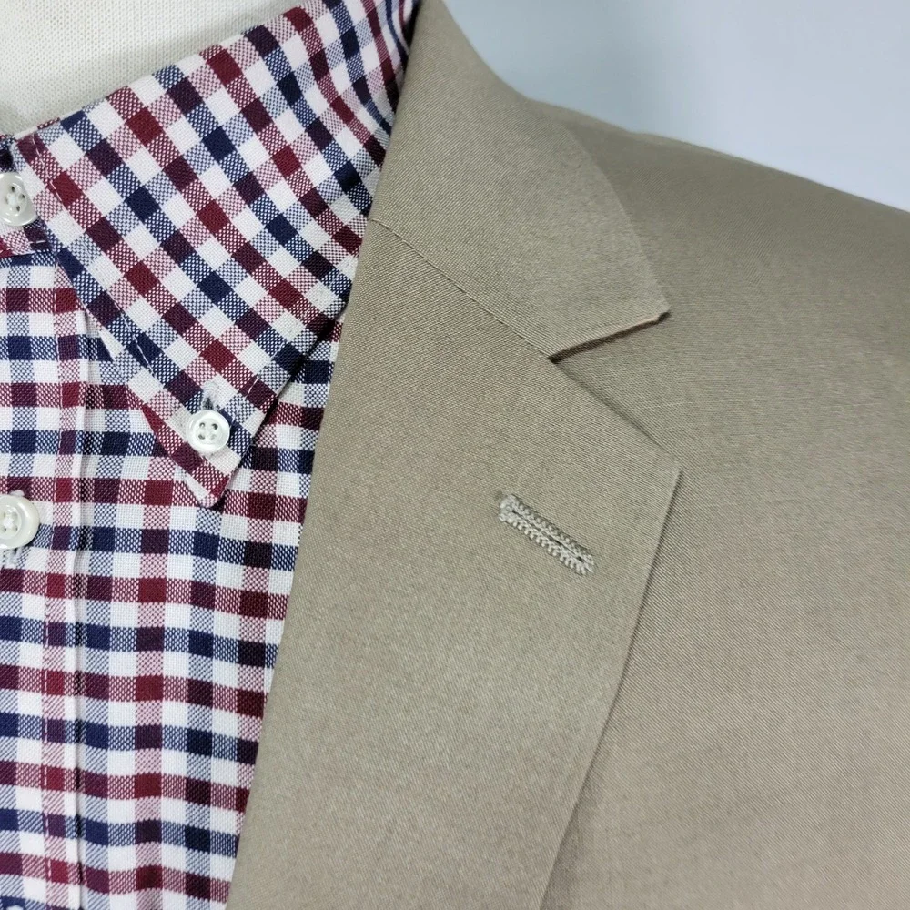 Andrew Fezza‎ Men's Sport Coat Blazer Two Button Beige Polyester Blend Size 44L
